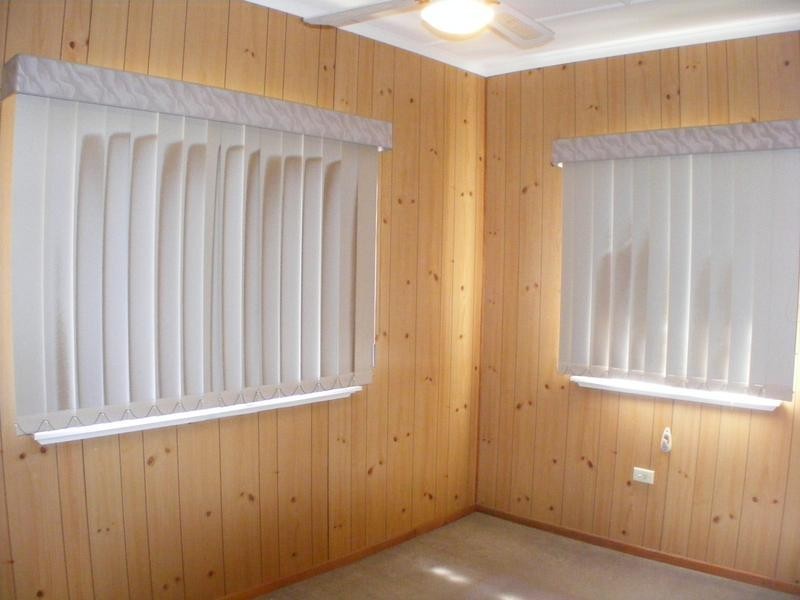 115 Blackstone Road, Silkstone QLD 4304