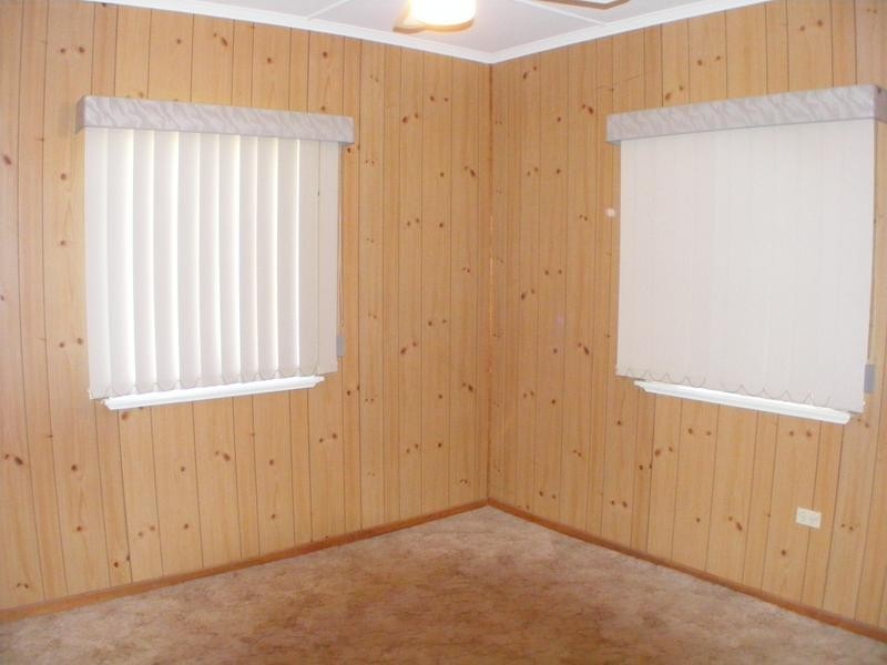 115 Blackstone Road, Silkstone QLD 4304