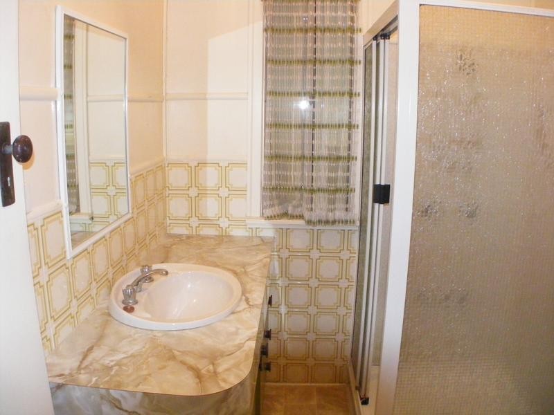 115 Blackstone Road, Silkstone QLD 4304