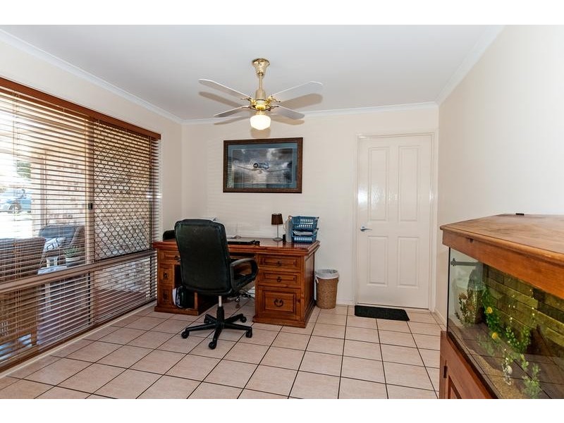 102 Jacana Crescent, Flinders View QLD 4305