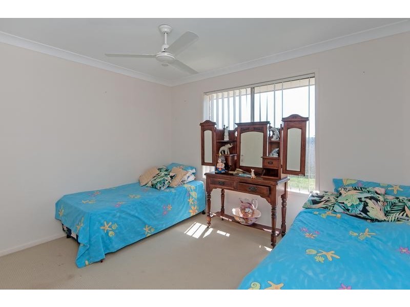 16 Acacia Close, Raceview QLD 4305