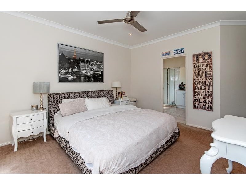 2 Donald Place, Brassall QLD 4305