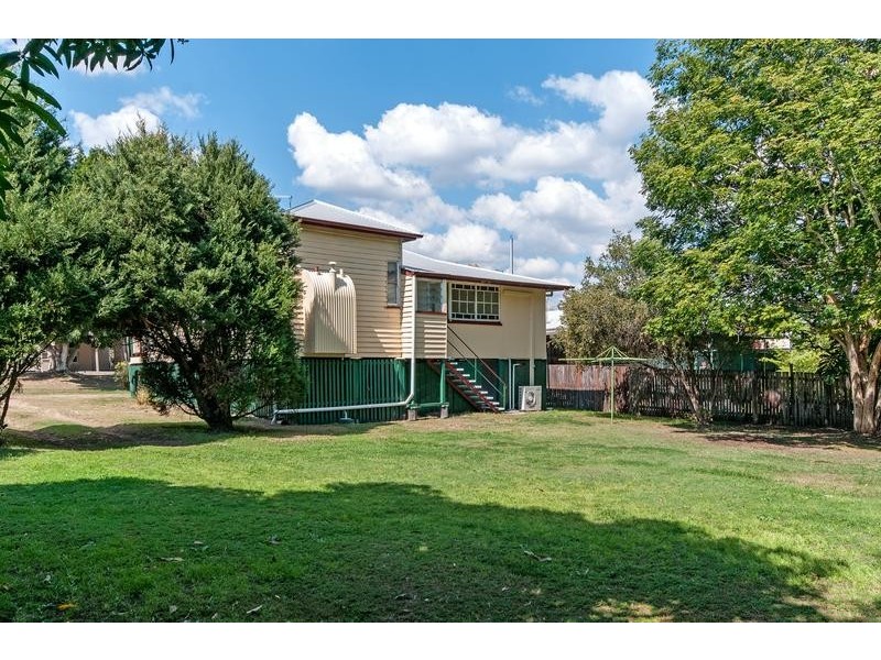 109 Thorn Street, Ipswich QLD 4305