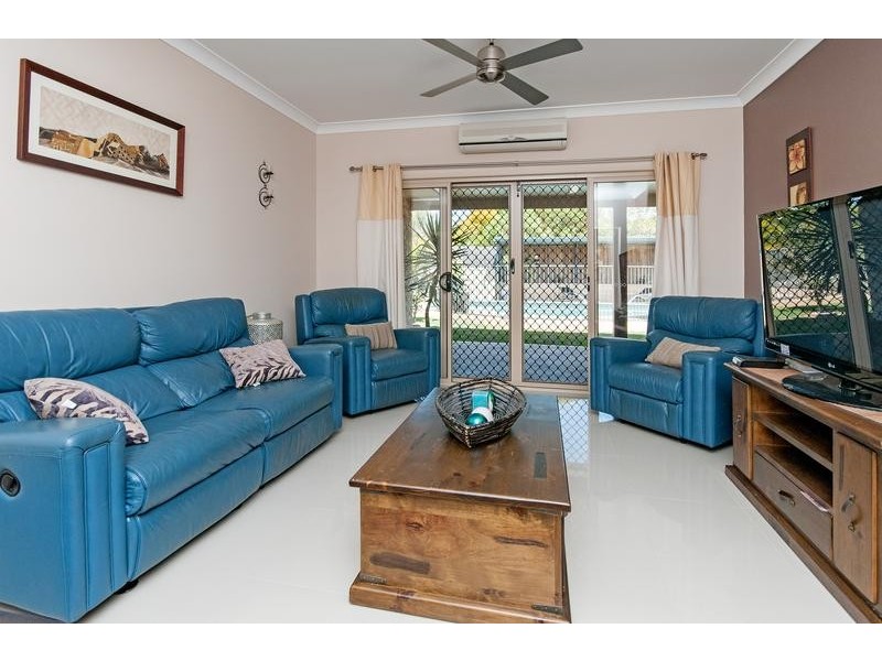 12 McQueen Court, Flinders View QLD 4305