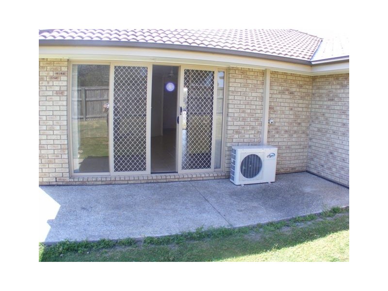 17 Tea Tree Place, Raceview QLD 4305