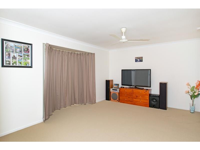 18 Tallowood Street, Yamanto QLD 4305