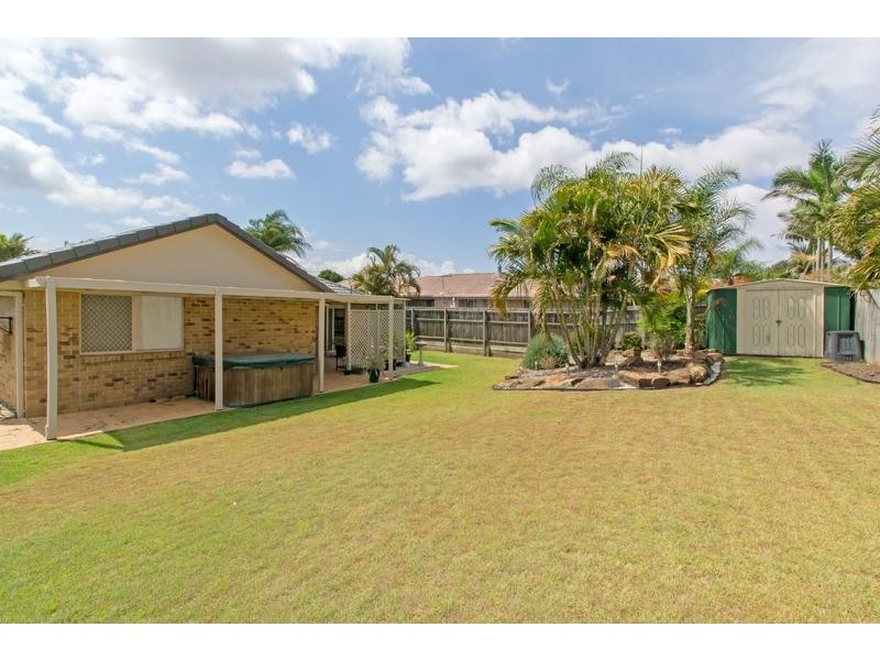 18 Tallowood Street, Yamanto QLD 4305