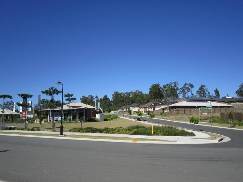 6 Glasswing Street, Deebing Heights QLD 4306