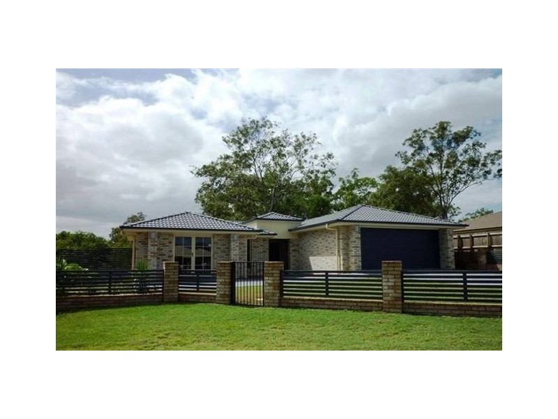 27 Benjamin Court, Yamanto QLD 4305