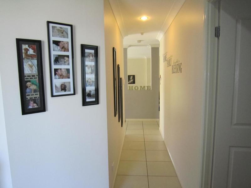 27 Benjamin Court, Yamanto QLD 4305