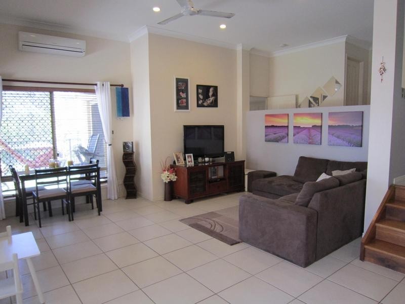 27 Benjamin Court, Yamanto QLD 4305