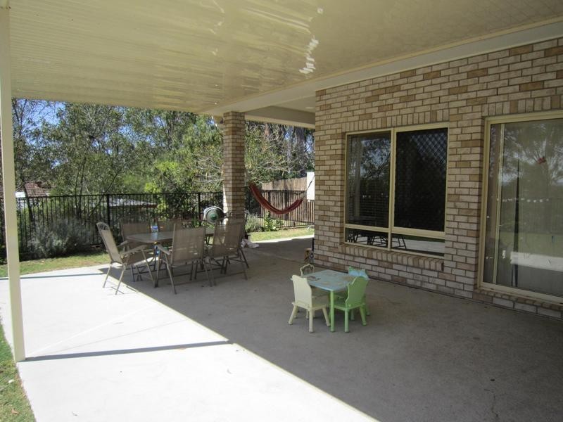 27 Benjamin Court, Yamanto QLD 4305