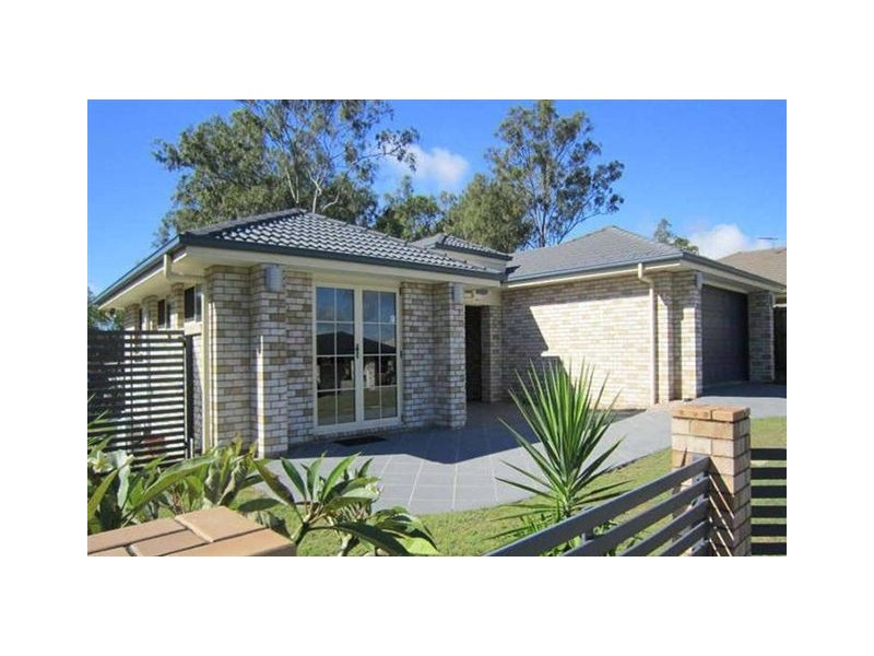27 Benjamin Court, Yamanto QLD 4305