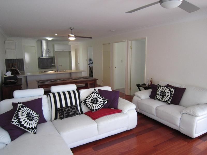 2/5 Lagoona Court, Churchill QLD 4305