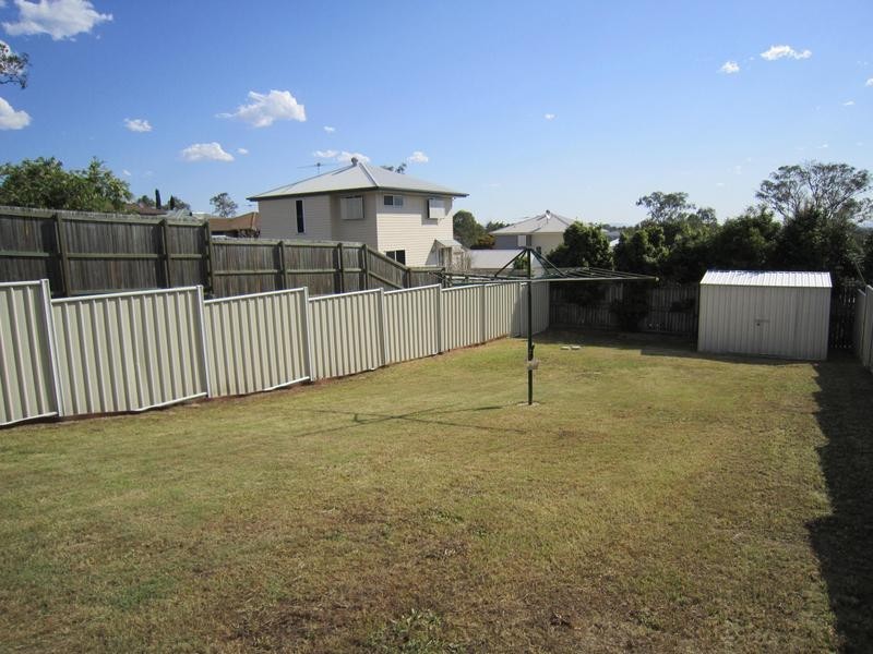 2/5 Lagoona Court, Churchill QLD 4305