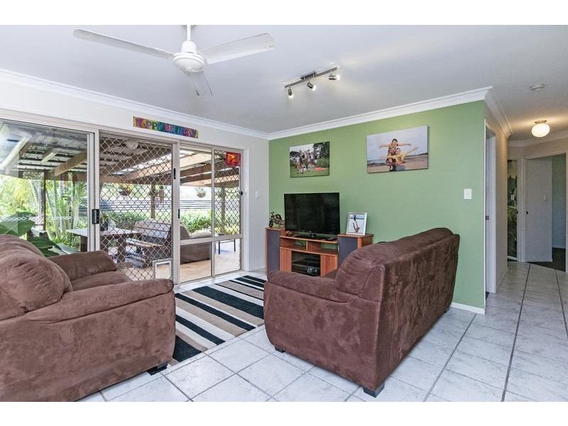 8 Birch Court, Yamanto QLD 4305