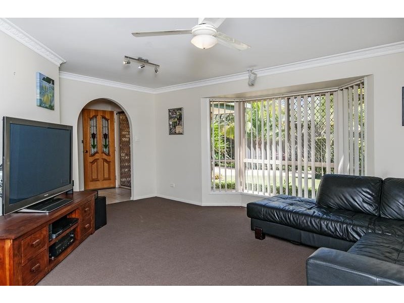 8 Birch Court, Yamanto QLD 4305