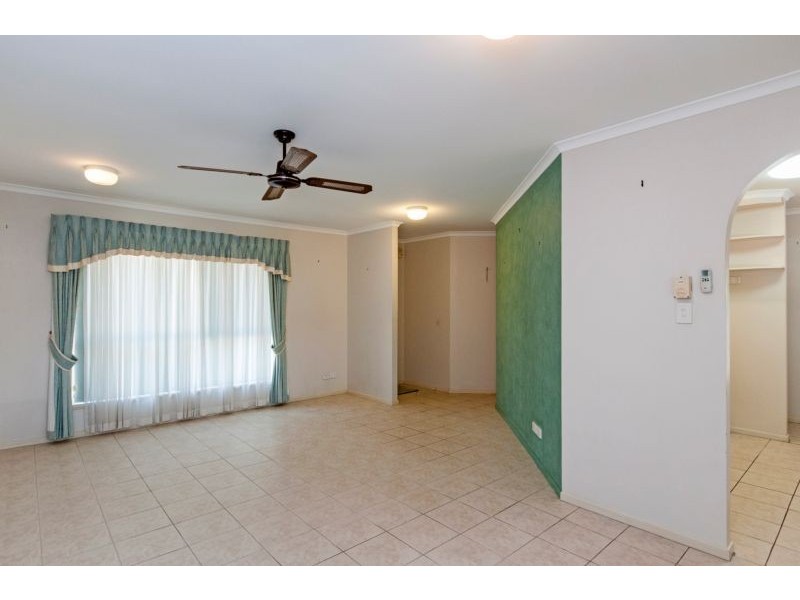 2 Connemara Court, Yamanto QLD 4305