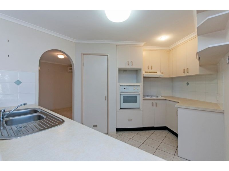 2 Connemara Court, Yamanto QLD 4305