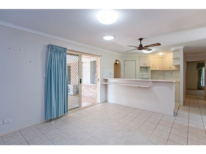 2 Connemara Court, Yamanto QLD 4305