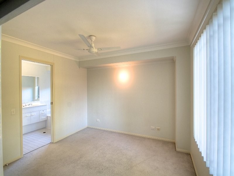 1 Jonquil Circuit, Flinders View QLD 4305