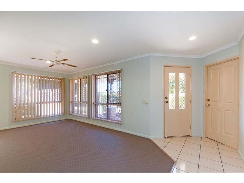 7 Rangeview Drive, Flinders View QLD 4305