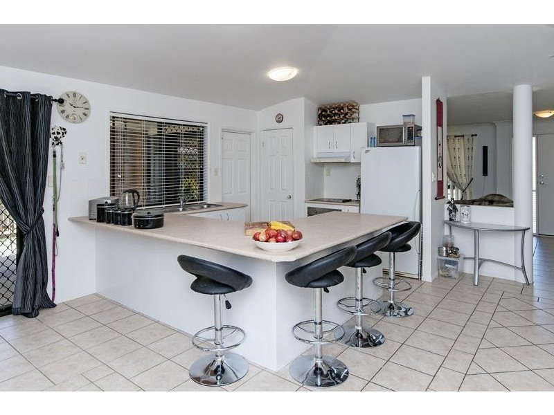 51 Jonquil Circuit, Flinders View QLD 4305