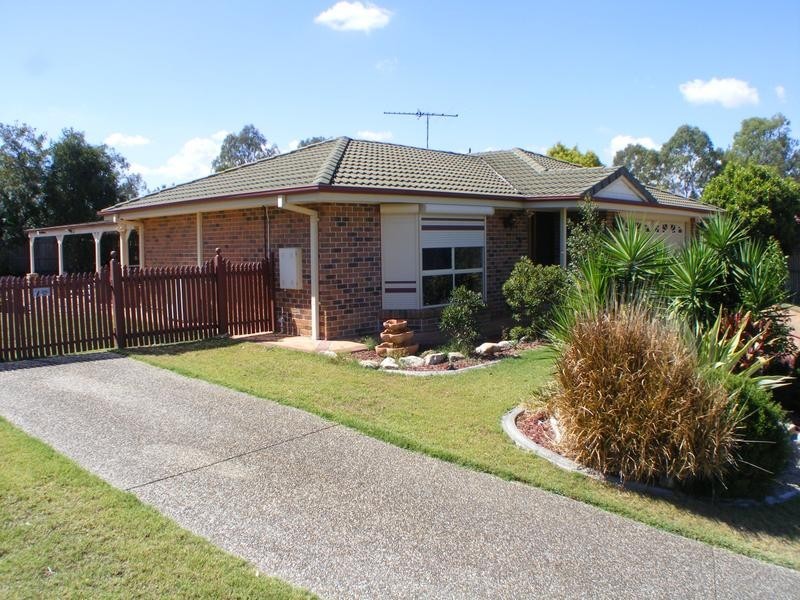 9 Oriole Close, Flinders View QLD 4305
