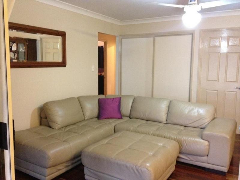 9 Oriole Close, Flinders View QLD 4305
