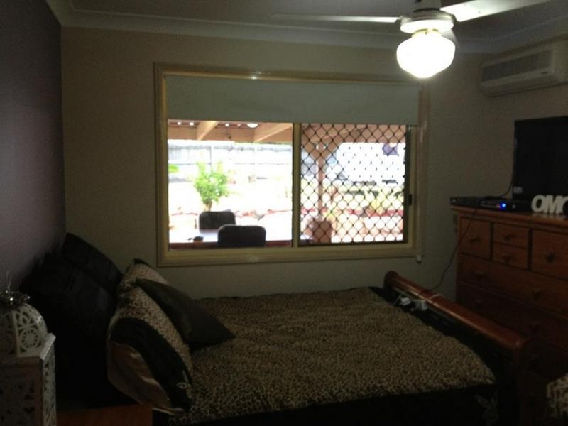 9 Oriole Close, Flinders View QLD 4305