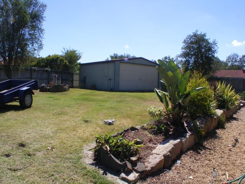 9 Oriole Close, Flinders View QLD 4305