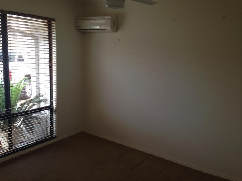 14 Den Otter Drive, Bellbird Park QLD 4300
