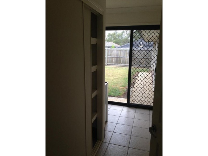 14 Den Otter Drive, Bellbird Park QLD 4300