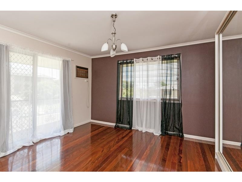 1 Aberdeen Street, Bundamba QLD 4304