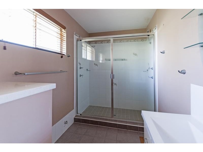 1 Aberdeen Street, Bundamba QLD 4304