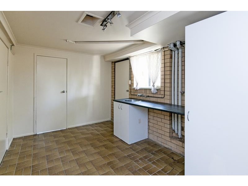 1 Aberdeen Street, Bundamba QLD 4304