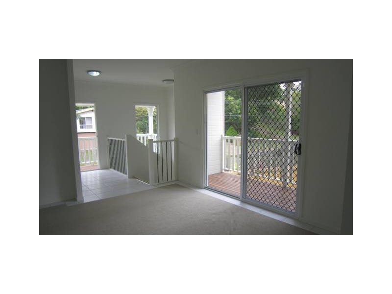 9 Ogilvie Street, Bundamba QLD 4304