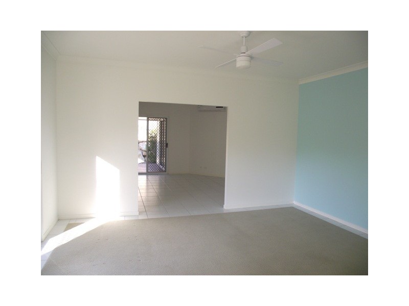 9 Ogilvie Street, Bundamba QLD 4304