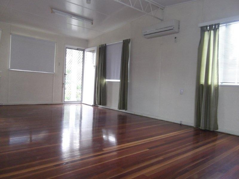 11 Ashgrove Street, Coalfalls QLD 4305