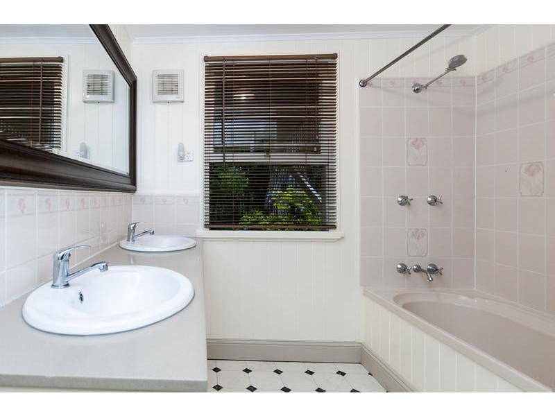 31 Herbert Street, Sadliers Crossing QLD 4305