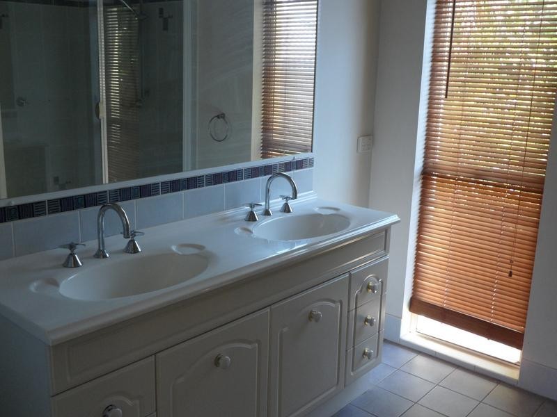 5 Kelso Close, Yamanto QLD 4305