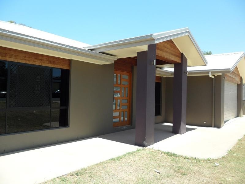 21 Kelso Close, Yamanto QLD 4305