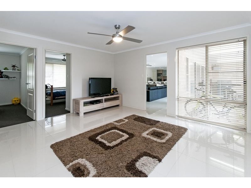 36 Tristania Street, Yamanto QLD 4305
