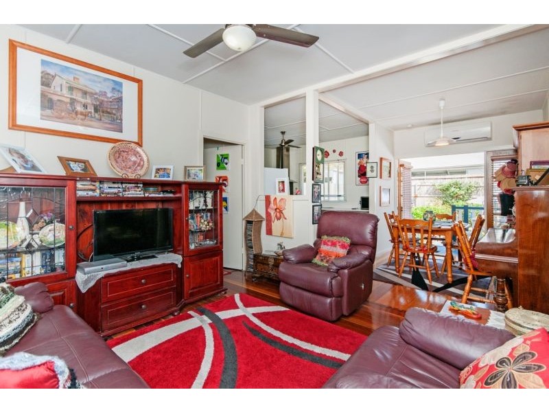 16 Wyman Street, Brassall QLD 4305