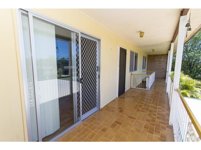 8 Rapur Street, Raceview QLD 4305