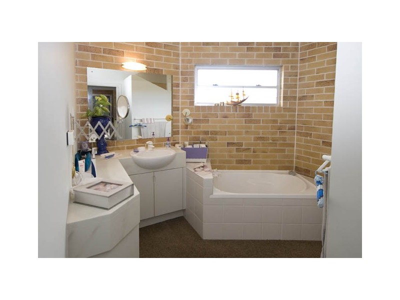 54 Settler Way, Karalee QLD 4306