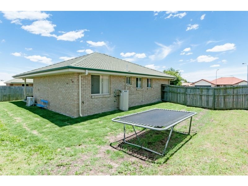 38 Wattle Crescent, Raceview QLD 4305