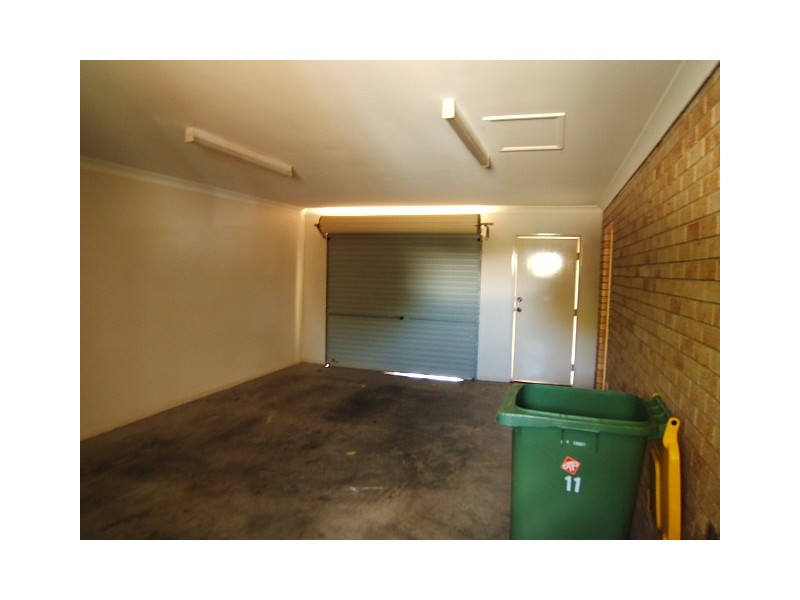 11 Eldon Place, Flinders View QLD 4305