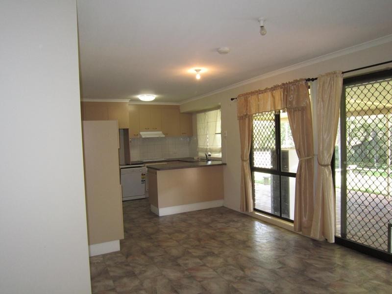 110 Equestrian Drive, Yamanto QLD 4305