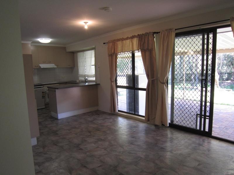 110 Equestrian Drive, Yamanto QLD 4305